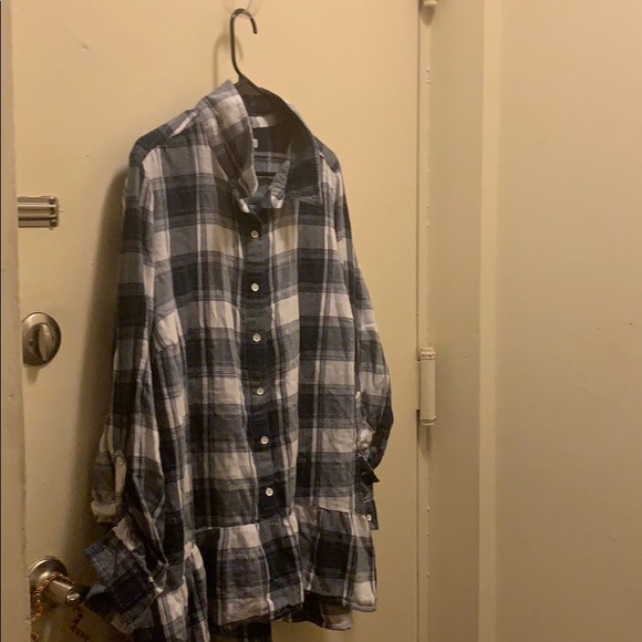 Top - Picture 3 of 6